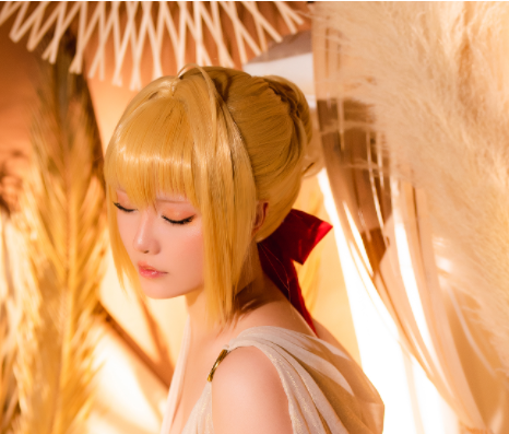 星之迟迟cos Miku白兔女郎＋ 安克雷奇写真+视频