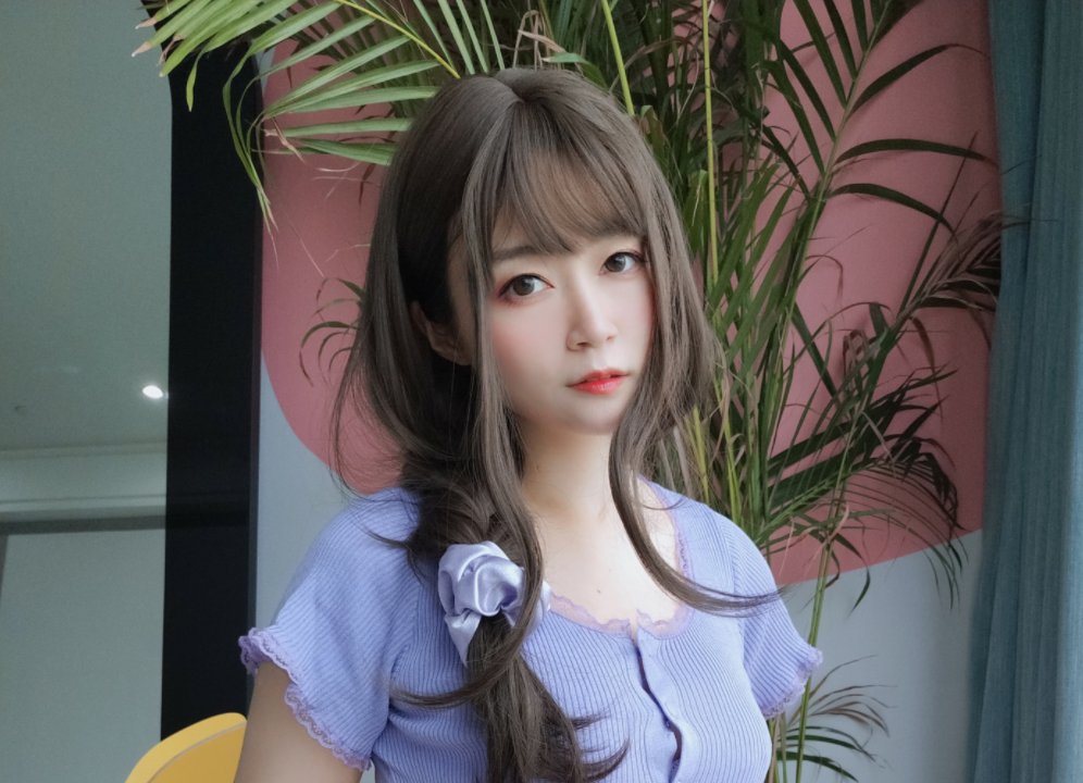 白银81 cos香芋味+OL下的内衣+折耳狗写真+视频