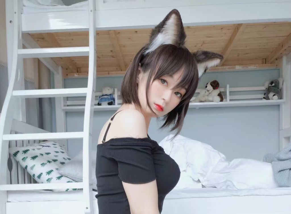 白银81cos布偶猫+双人姐妹花+蝴蝶睡衣写真合集+视频