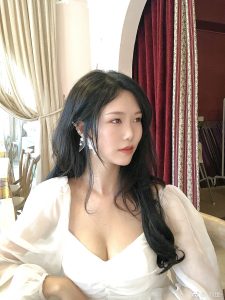 抖娘利世基础cos写真套图