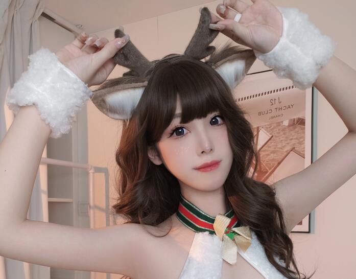蜜汁猫裘cos圣诞兔兔写真+视频合集