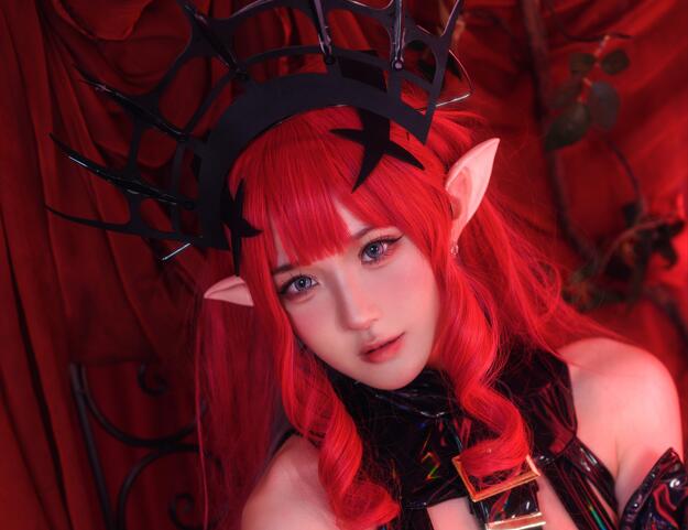 阿包也是兔娘cos温泉巫女+能代女仆+月舰长写真合集