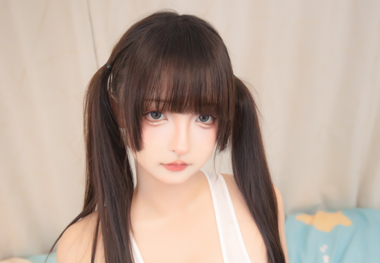 神楽坂真冬cos黑兔护士+梦幻裸足+伸展少女写真+视频