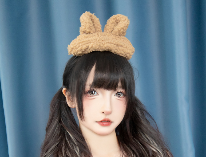 神楽坂真冬cos白丝小熊+女仆+腰丝双马尾写真+视频