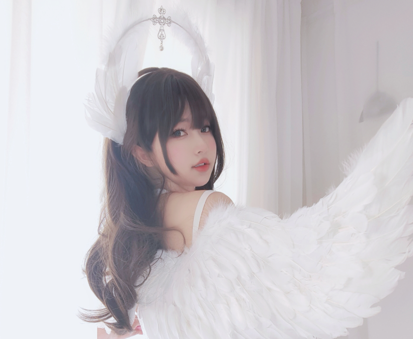 女主K cos工口天使+秘书的丝袜+性感一夏写真+视频