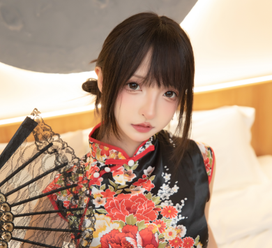 神楽坂真冬cos古典旗袍写真+视频