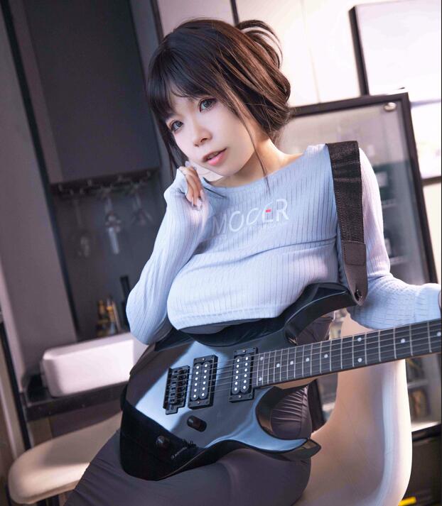 颜球球cos吉他妹妹+加藤惠+死库水 写真+视频合集