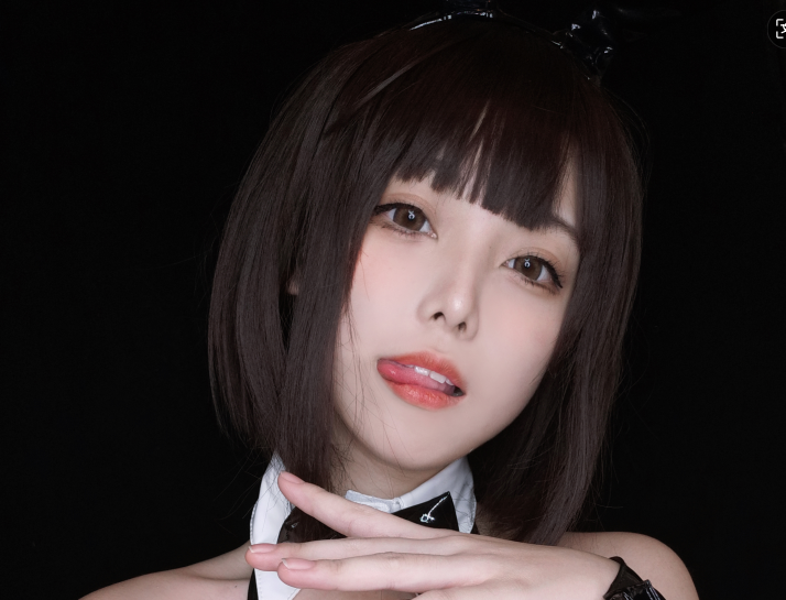 蜜汁猫裘cos兔娘＋美人鱼写真+视频