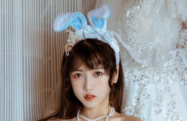 不呆猫cos兔子女友+西域风情+白色婚纱写真合集
