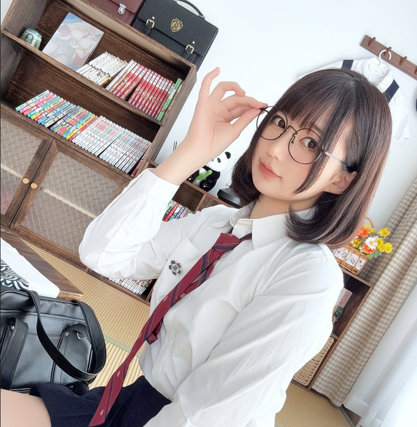 Nagisa魔物喵cos24年12月-25年01月会员专属写真