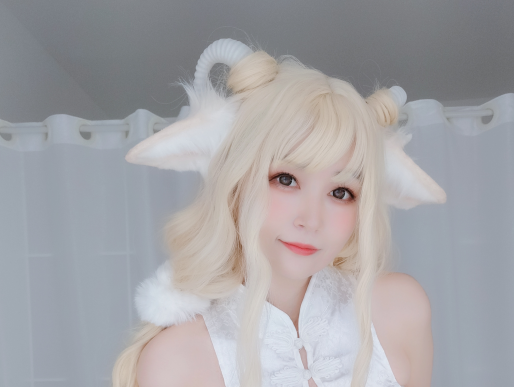 白银81 cos白旗袍+自分撮+私人医生写真+视频