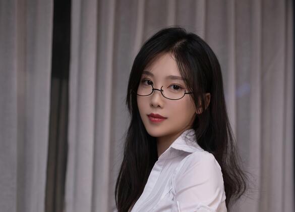 抖娘利世cos办公室秘书红+秘书白写真合集