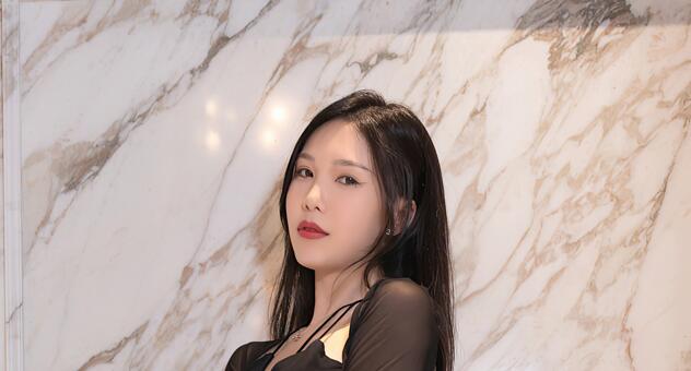 抖娘利世cos白裙+黑色连体衣写真合集