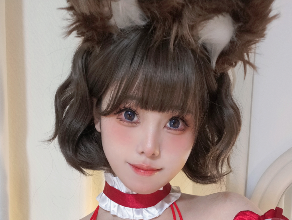 蜜汁猫裘cos恰巴耶夫+奢香夫人+守财狐仙写真+视频